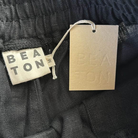 Beaton Linen running shorts M black NWT - Picture 5 of 6